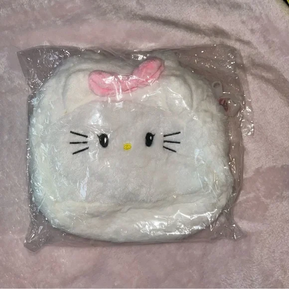 Hello Kitty Purse Cartoon Anime Fluffy faux fur Crossbody Shoulder Bag Kids New - Picture 8 of 8
